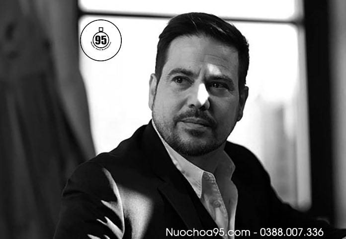 Hình ảnh ông Narciso Rodriguez III người sáng lập ra thương hiệu Narciso Rodriguez