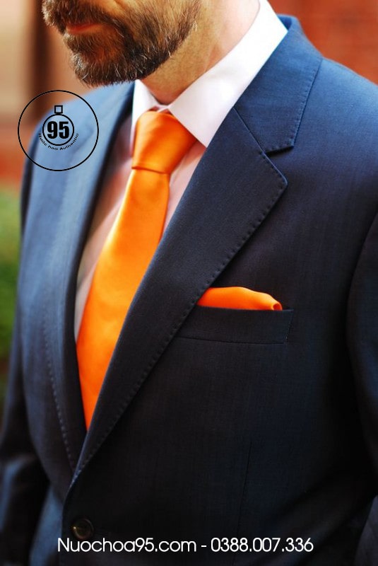 cà vạt màu cam