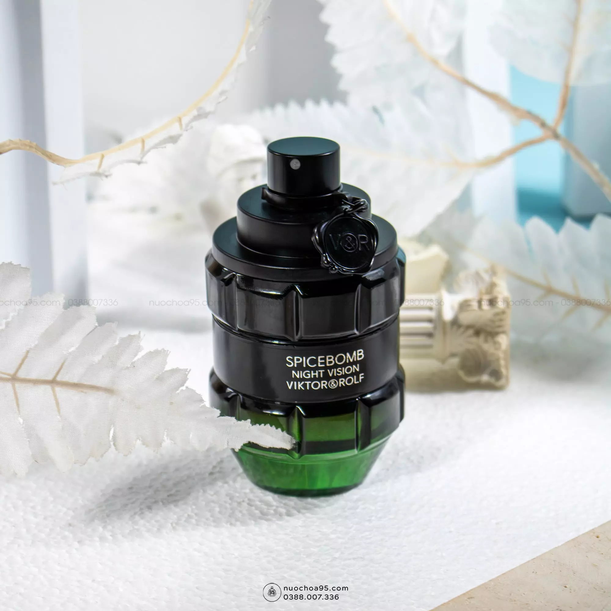 Nước hoa Viktor & Rolf Spicebomb Night Vision Eau De Toilette - Ảnh 2